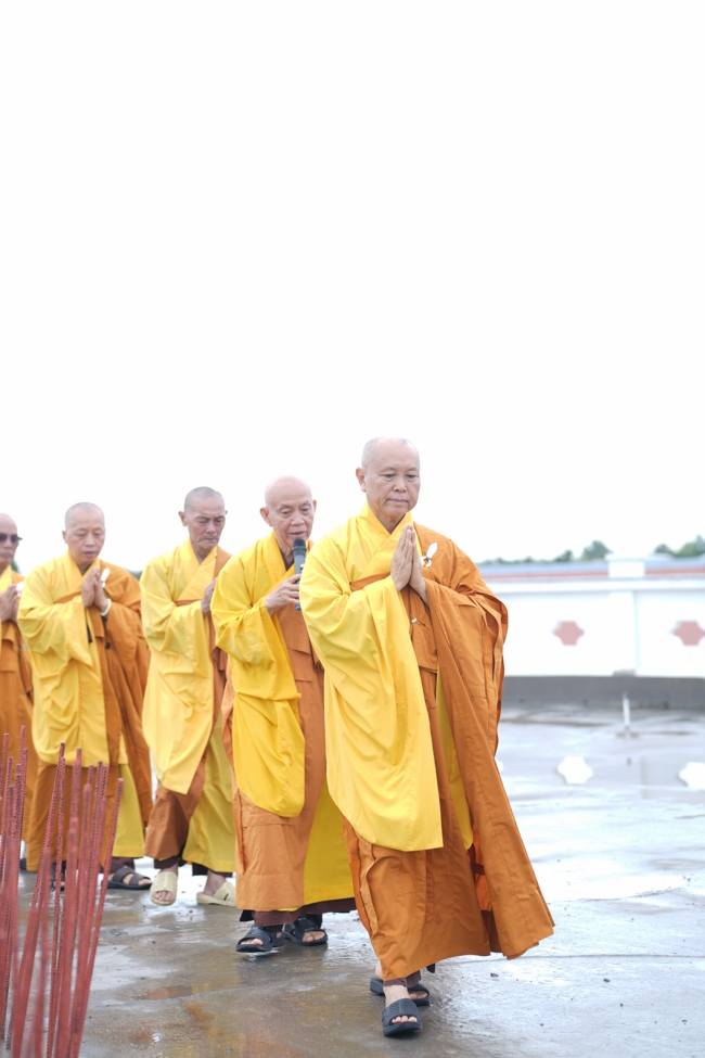 LỄ KHỞI CÔNG XÂY DỰNG ĐẠI TƯỢNG PHẬT THÍCH CA MÂU NI TẠI CHÙA TRƯỜNG PHÁP (HẬU GIANG).