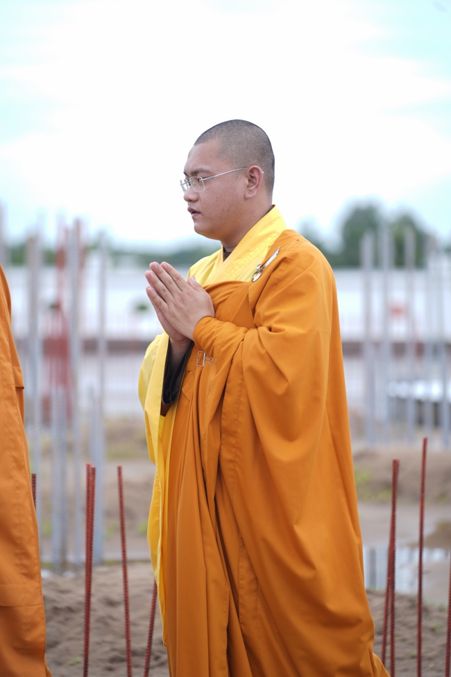 LỄ KHỞI CÔNG XÂY DỰNG ĐẠI TƯỢNG PHẬT THÍCH CA MÂU NI TẠI CHÙA TRƯỜNG PHÁP (HẬU GIANG).