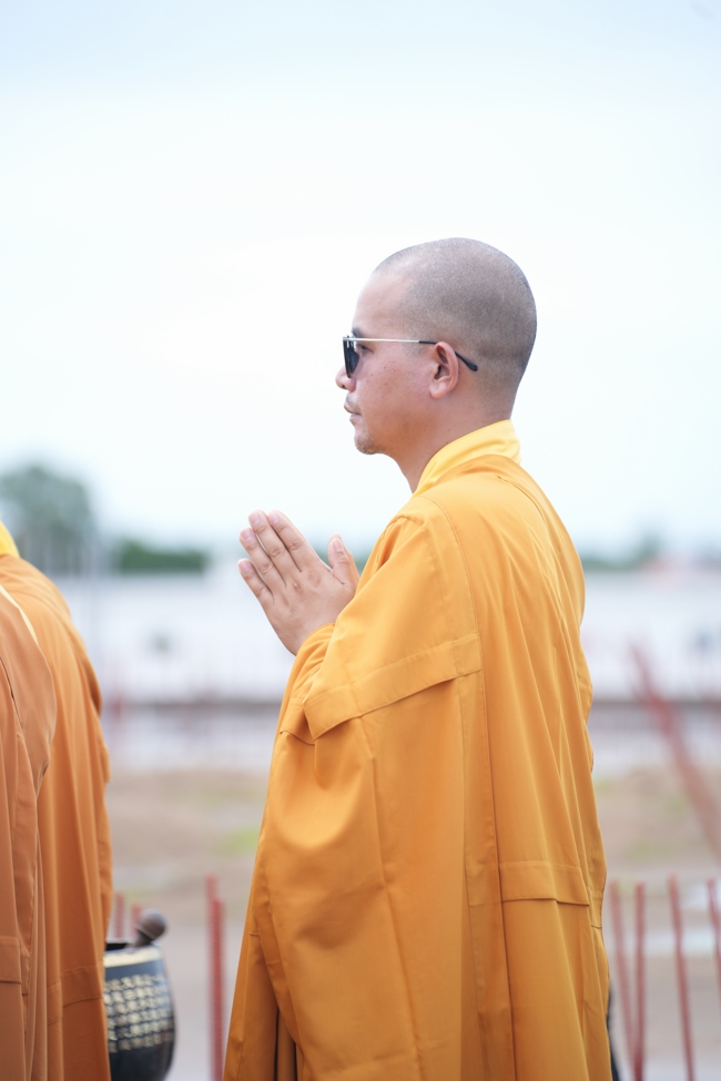 LỄ KHỞI CÔNG XÂY DỰNG ĐẠI TƯỢNG PHẬT THÍCH CA MÂU NI TẠI CHÙA TRƯỜNG PHÁP (HẬU GIANG).
