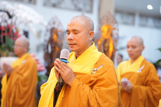 LỄ SÁM HỐI (14/05 BÍNH NGỌ) - CHÙA HOẰNG PHÁP.