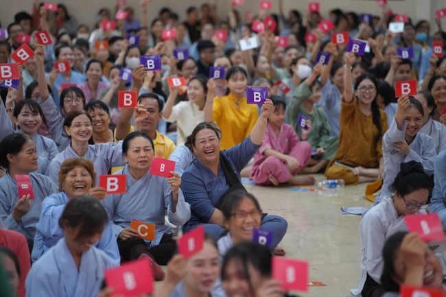 CHƯƠNG TRÌNH “ĐỐ VUI PHẬT PHÁP” MÙA PHẬT ĐẢN VESAK 2026 | CHÙA HOẰNG PHÁP.