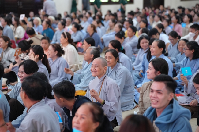 CHƯƠNG TRÌNH “ĐỐ VUI PHẬT PHÁP” MÙA PHẬT ĐẢN VESAK 2026 | CHÙA HOẰNG PHÁP.