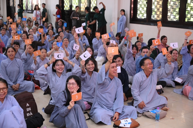CHƯƠNG TRÌNH “ĐỐ VUI PHẬT PHÁP” MÙA PHẬT ĐẢN VESAK 2026 | CHÙA HOẰNG PHÁP.