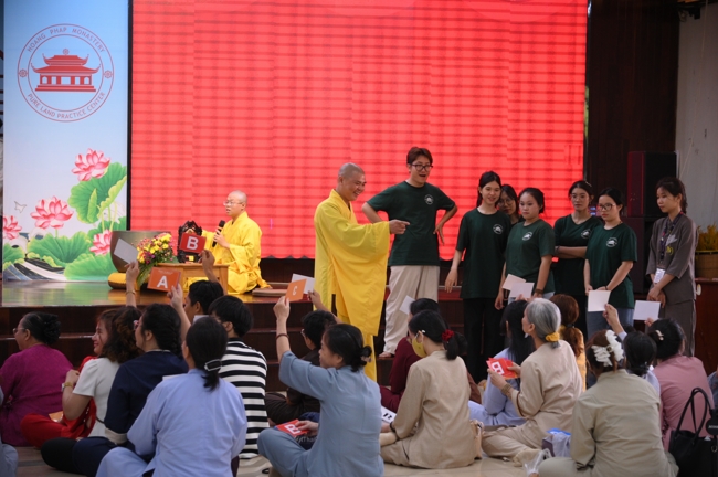 CHƯƠNG TRÌNH “ĐỐ VUI PHẬT PHÁP” MÙA PHẬT ĐẢN VESAK 2026 | CHÙA HOẰNG PHÁP.