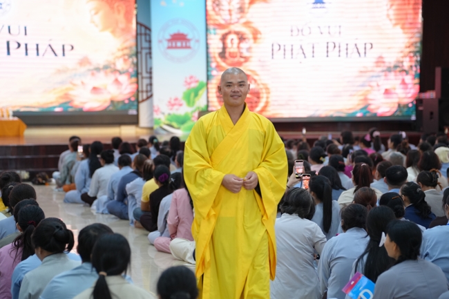 CHƯƠNG TRÌNH “ĐỐ VUI PHẬT PHÁP” MÙA PHẬT ĐẢN VESAK 2026 | CHÙA HOẰNG PHÁP.