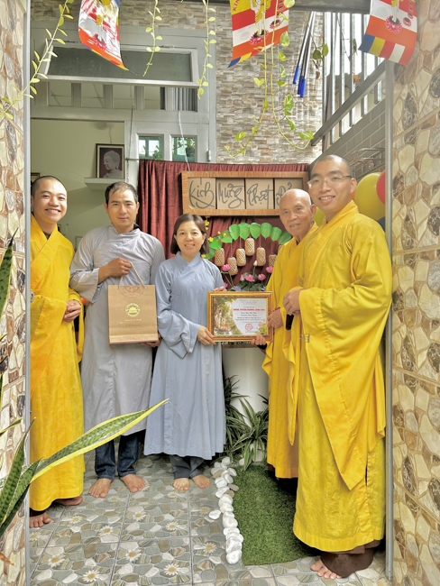 Visiting and awarding prizes for the setting up a Lumbini Garden | Hoằng Pháp pagoda