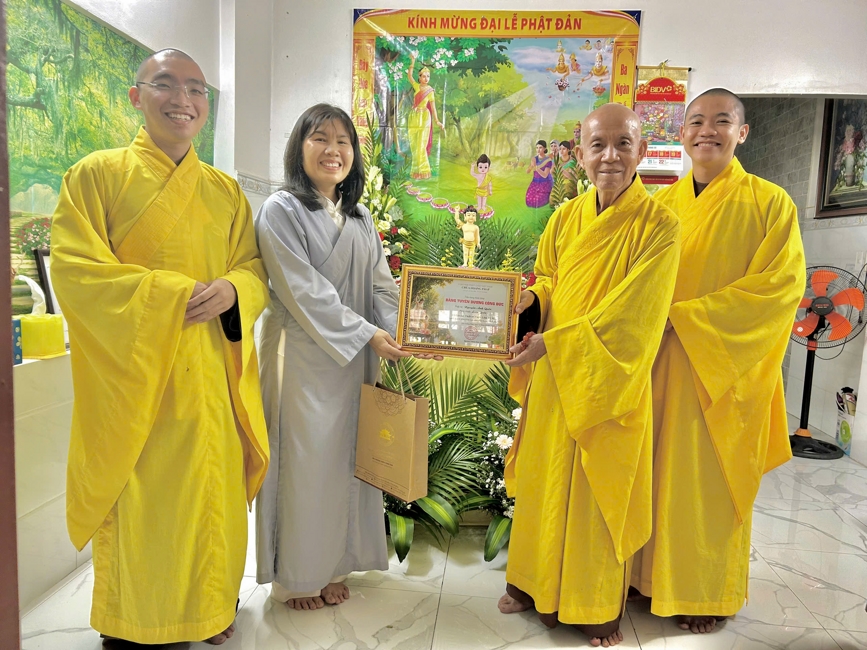 Visiting and awarding prizes for the setting up a Lumbini Garden | Hoằng Pháp pagoda
