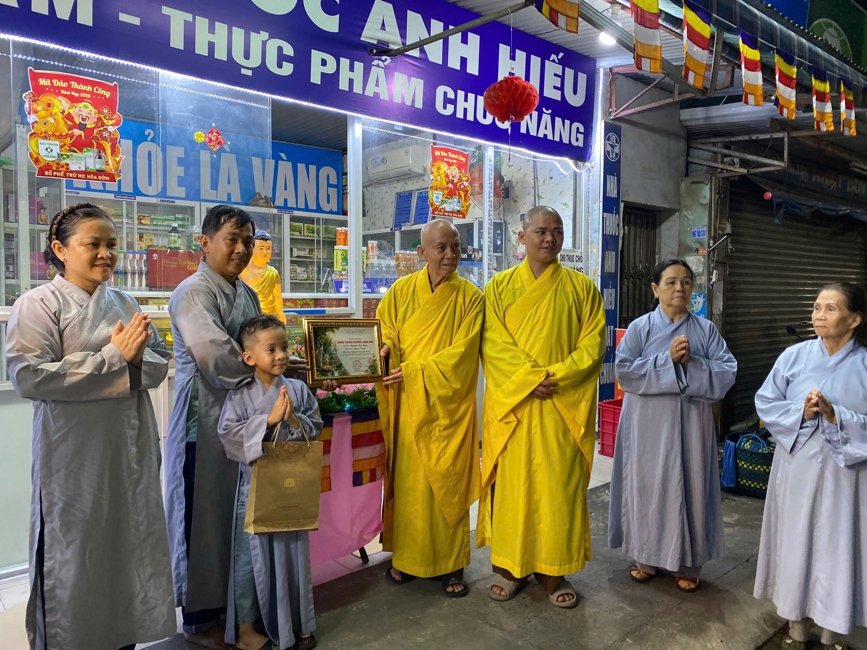 Visiting and awarding prizes for the setting up a Lumbini Garden | Hoằng Pháp pagoda