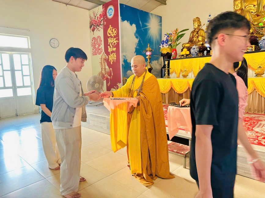 Chùa Đống Cao (Thanh Hóa): Gần 1000 sĩ tử về chùa tham dự lễ cầu nguyện mùa thi năm học 2025-2026.
