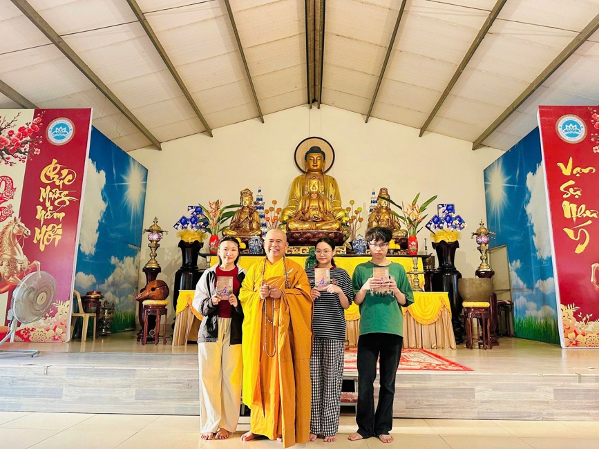 Chùa Đống Cao (Thanh Hóa): Gần 1000 sĩ tử về chùa tham dự lễ cầu nguyện mùa thi năm học 2025-2026.