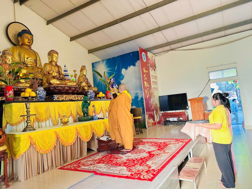 Chùa Đống Cao (Thanh Hóa): Gần 1000 sĩ tử về chùa tham dự lễ cầu nguyện mùa thi năm học 2025-2026.