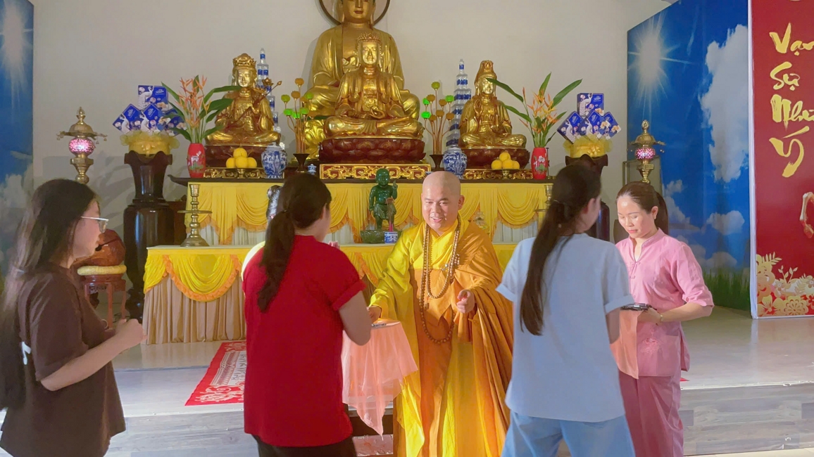 Chùa Đống Cao (Thanh Hóa): Gần 1000 sĩ tử về chùa tham dự lễ cầu nguyện mùa thi năm học 2025-2026.