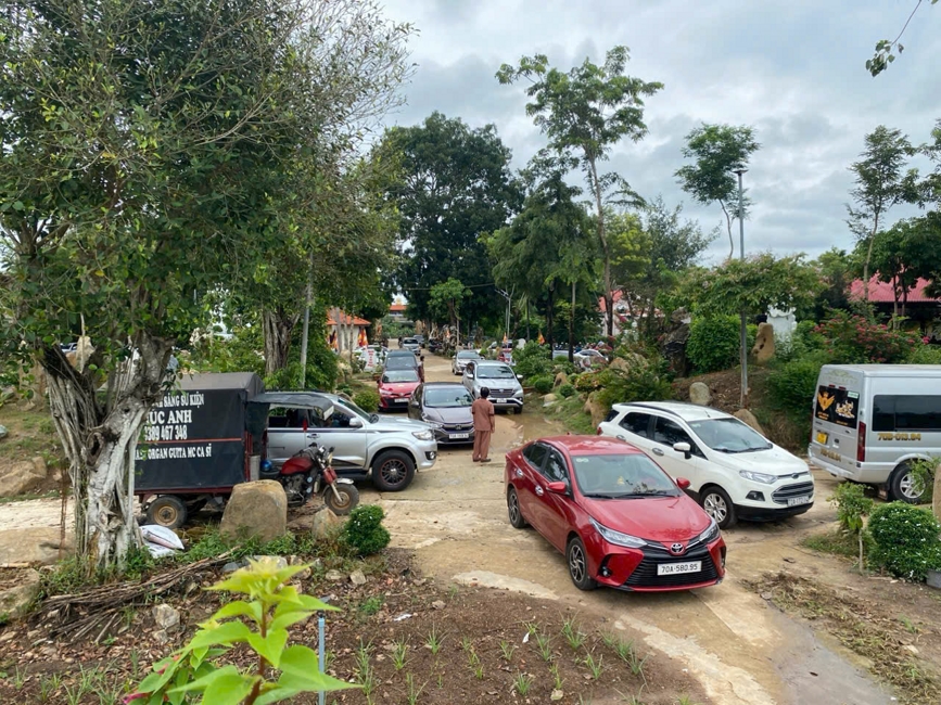 Chùa Suối Pháp (Tây Ninh) long trọng tổ chức đại lễ Phật đản PL.2570-DL.2026 và ghi nhận sự tham dự của hơn 500 quý thiện nam tín nữ, Phật tử gần xa.