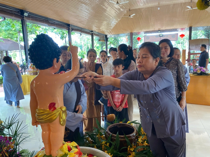 Chùa Suối Pháp (Tây Ninh) long trọng tổ chức đại lễ Phật đản PL.2570-DL.2026 và ghi nhận sự tham dự của hơn 500 quý thiện nam tín nữ, Phật tử gần xa.