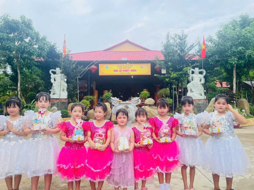 Chùa Suối Pháp (Tây Ninh) long trọng tổ chức đại lễ Phật đản PL.2570-DL.2026 và ghi nhận sự tham dự của hơn 500 quý thiện nam tín nữ, Phật tử gần xa.