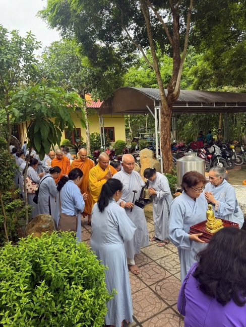 Chùa Suối Pháp (Tây Ninh) long trọng tổ chức đại lễ Phật đản PL.2570-DL.2026 và ghi nhận sự tham dự của hơn 500 quý thiện nam tín nữ, Phật tử gần xa.