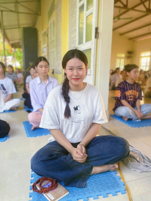 Phóng sinh tại bến phà Bình Mỹ.