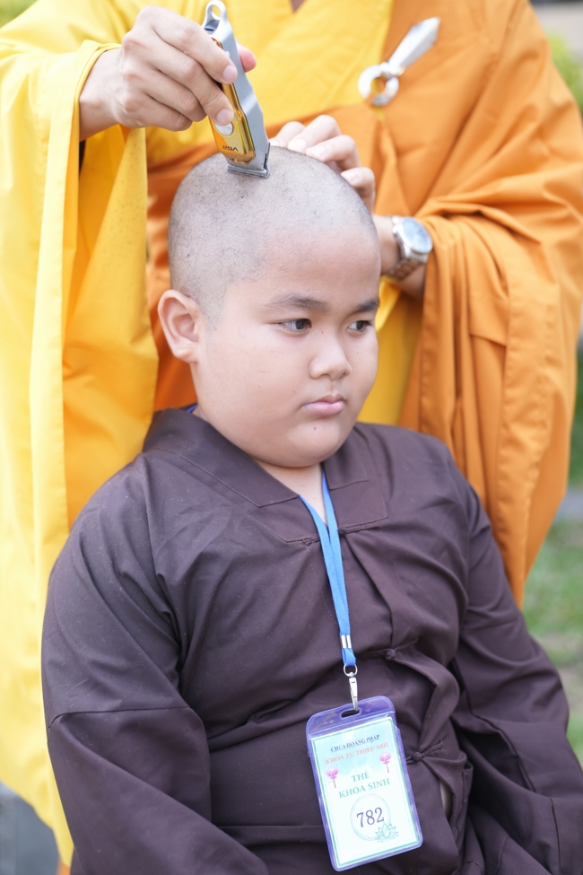LỄ XUẤT GIA GIEO DUYÊN TRONG KHUÔN KHỔ KHÓA TU MÙA HÈ THIẾU NHI - CHỦ ĐỀ “BÔNG SEN NHỎ”.
