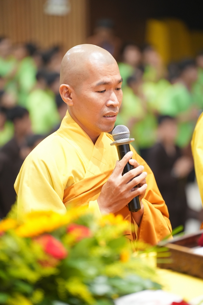 LỄ XUẤT GIA GIEO DUYÊN TRONG KHUÔN KHỔ KHÓA TU MÙA HÈ THIẾU NHI - CHỦ ĐỀ “BÔNG SEN NHỎ”.