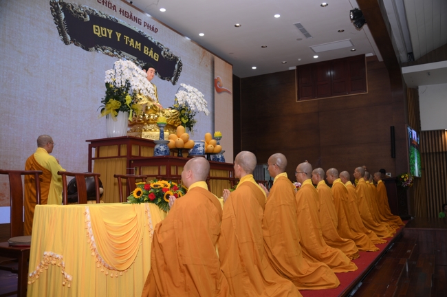 LỄ XUẤT GIA GIEO DUYÊN TRONG KHUÔN KHỔ KHÓA TU MÙA HÈ THIẾU NHI - CHỦ ĐỀ “BÔNG SEN NHỎ”.