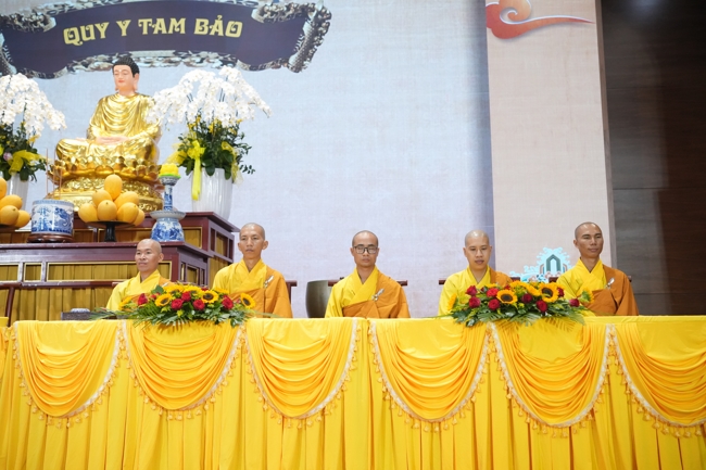 LỄ XUẤT GIA GIEO DUYÊN TRONG KHUÔN KHỔ KHÓA TU MÙA HÈ THIẾU NHI - CHỦ ĐỀ “BÔNG SEN NHỎ”.
