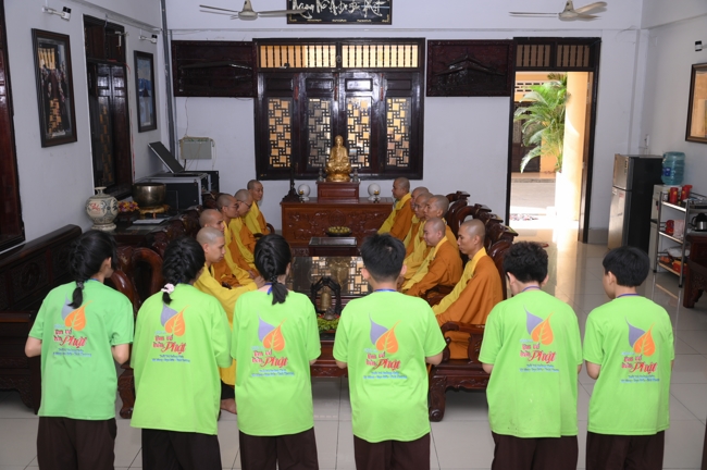 LỄ XUẤT GIA GIEO DUYÊN TRONG KHUÔN KHỔ KHÓA TU MÙA HÈ THIẾU NHI - CHỦ ĐỀ “BÔNG SEN NHỎ”.