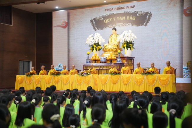 LỄ XUẤT GIA GIEO DUYÊN TRONG KHUÔN KHỔ KHÓA TU MÙA HÈ THIẾU NHI - CHỦ ĐỀ “BÔNG SEN NHỎ”.
