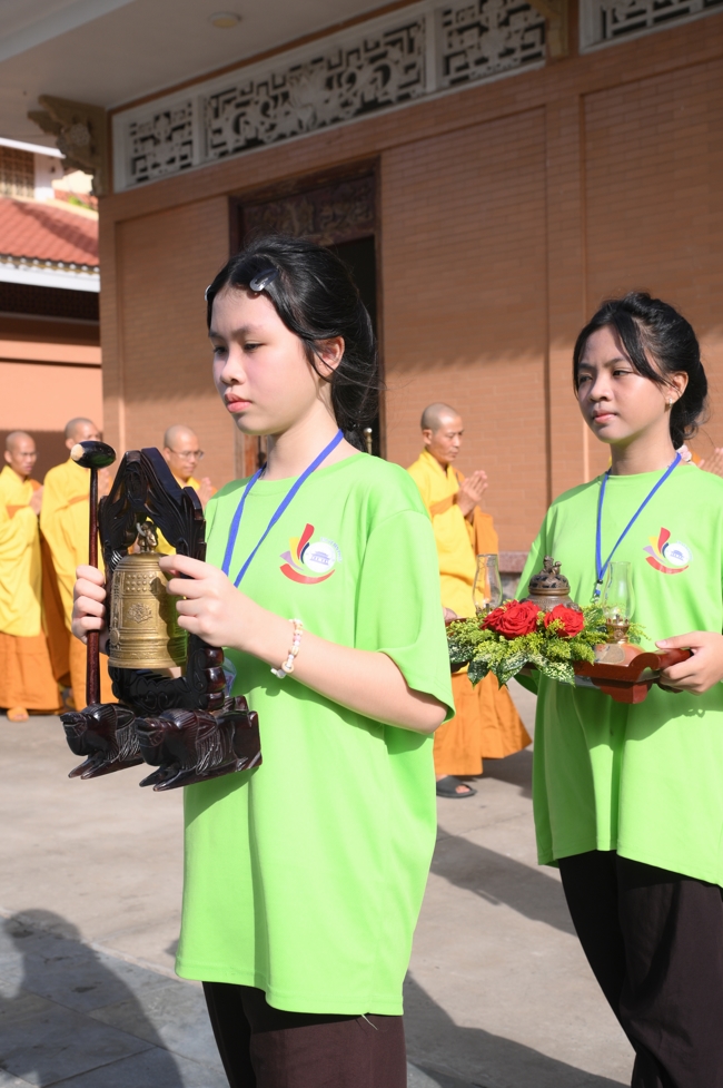 LỄ XUẤT GIA GIEO DUYÊN TRONG KHUÔN KHỔ KHÓA TU MÙA HÈ THIẾU NHI - CHỦ ĐỀ “BÔNG SEN NHỎ”.