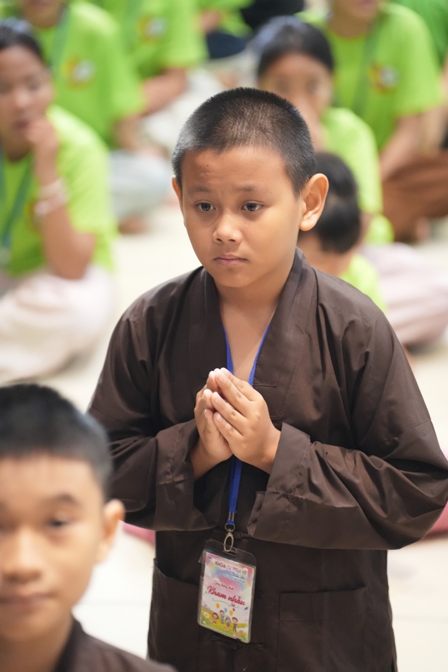 LỄ XUẤT GIA GIEO DUYÊN TRONG KHUÔN KHỔ KHÓA TU MÙA HÈ THIẾU NHI - CHỦ ĐỀ “BÔNG SEN NHỎ”.