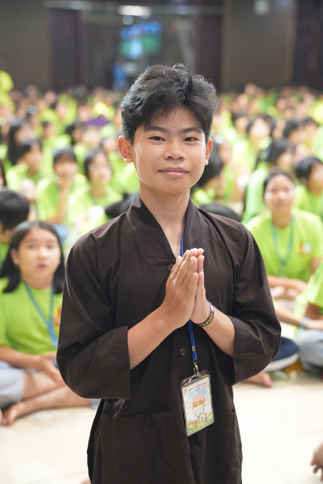 LỄ XUẤT GIA GIEO DUYÊN TRONG KHUÔN KHỔ KHÓA TU MÙA HÈ THIẾU NHI - CHỦ ĐỀ “BÔNG SEN NHỎ”.