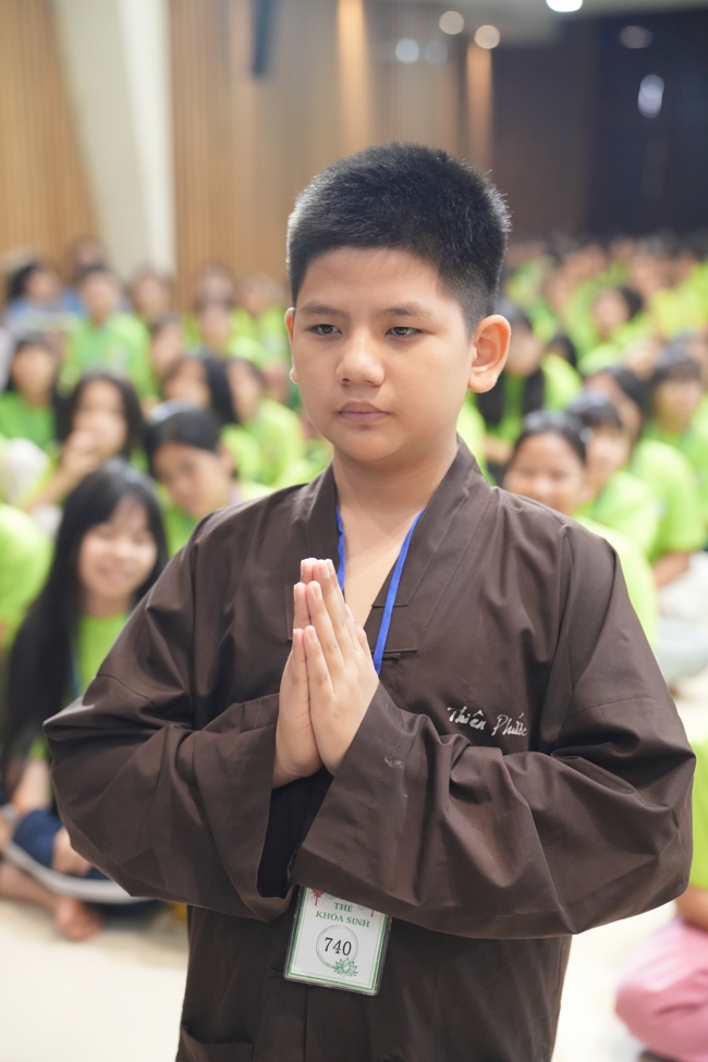 LỄ XUẤT GIA GIEO DUYÊN TRONG KHUÔN KHỔ KHÓA TU MÙA HÈ THIẾU NHI - CHỦ ĐỀ “BÔNG SEN NHỎ”.