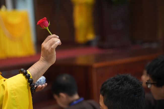 LỄ XUẤT GIA GIEO DUYÊN TRONG KHUÔN KHỔ KHÓA TU MÙA HÈ THIẾU NHI - CHỦ ĐỀ “BÔNG SEN NHỎ”.