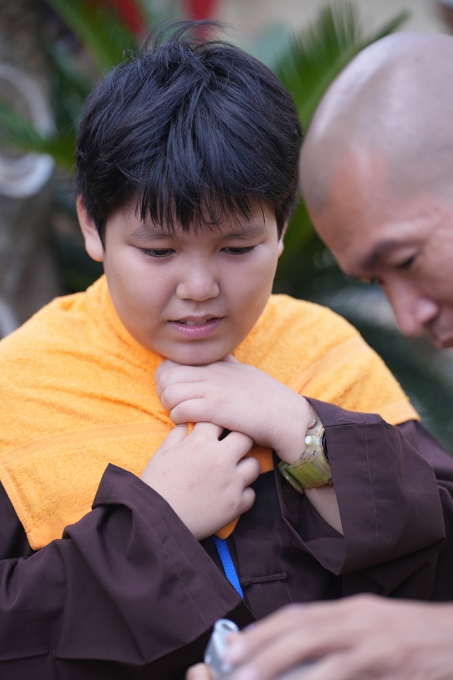LỄ XUẤT GIA GIEO DUYÊN TRONG KHUÔN KHỔ KHÓA TU MÙA HÈ THIẾU NHI - CHỦ ĐỀ “BÔNG SEN NHỎ”.