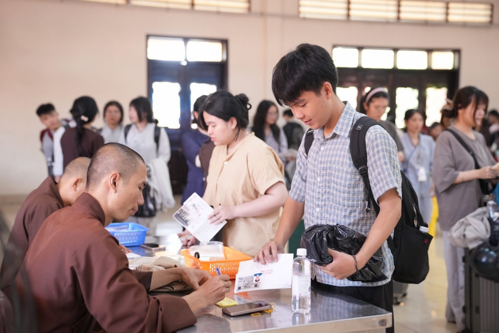NHẬP KHÓA KHÓA TU MÙA HÈ CHỦ ĐỀ “DỐC ĐỜI” NĂM 2026 | CHÙA HOẰNG PHÁP.
