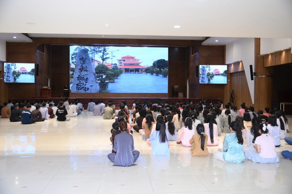 NHẬP KHÓA KHÓA TU MÙA HÈ CHỦ ĐỀ “DỐC ĐỜI” NĂM 2026 | CHÙA HOẰNG PHÁP.