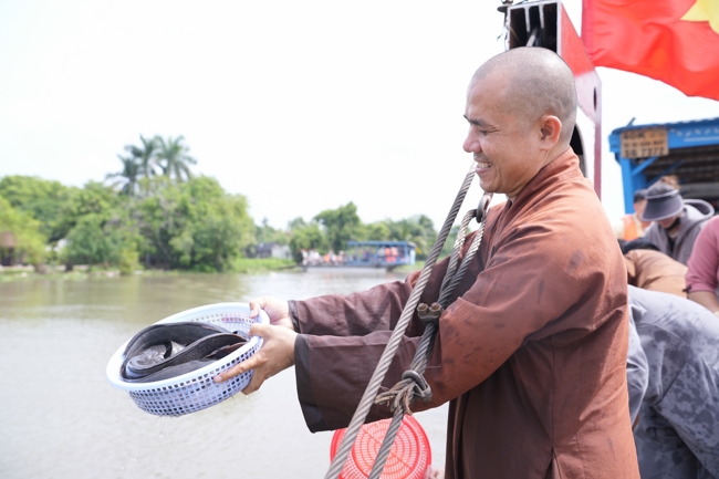 Phóng sinh tại bến phà Bình Mỹ - Ngày 05/07/2026.