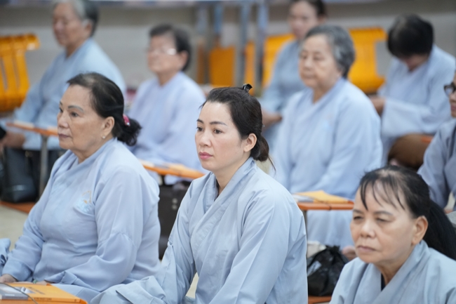 LỄ SÁM HỐI - CHÙA HOẰNG PHÁP.