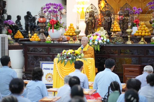 LỄ SÁM HỐI - CHÙA HOẰNG PHÁP.