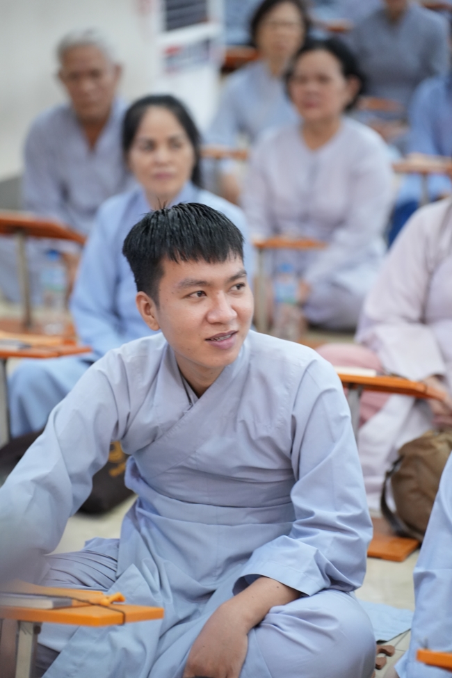LỄ SÁM HỐI - CHÙA HOẰNG PHÁP.