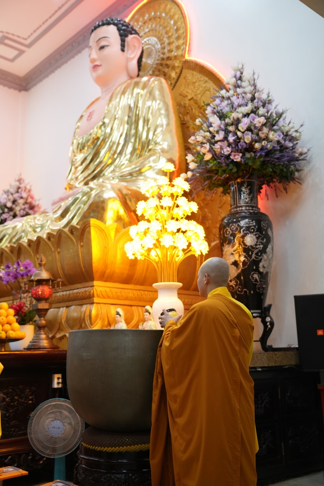 LỄ SÁM HỐI - CHÙA HOẰNG PHÁP.