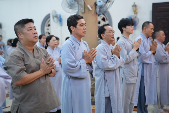 LỄ SÁM HỐI - CHÙA HOẰNG PHÁP.