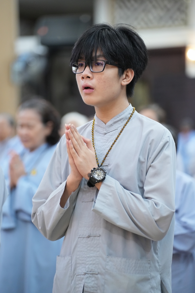 LỄ SÁM HỐI - CHÙA HOẰNG PHÁP.