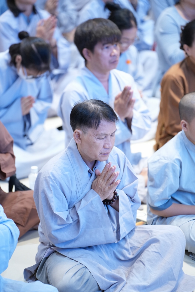 LỄ SÁM HỐI - CHÙA HOẰNG PHÁP.