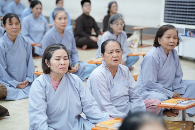 LỄ SÁM HỐI - CHÙA HOẰNG PHÁP.