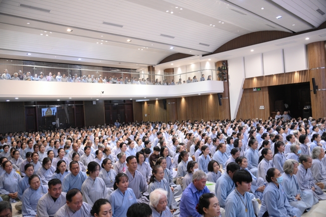 KHÓA TU NIỆM PHẬT MỘT NGÀY | CHÙA HOẰNG PHÁP.