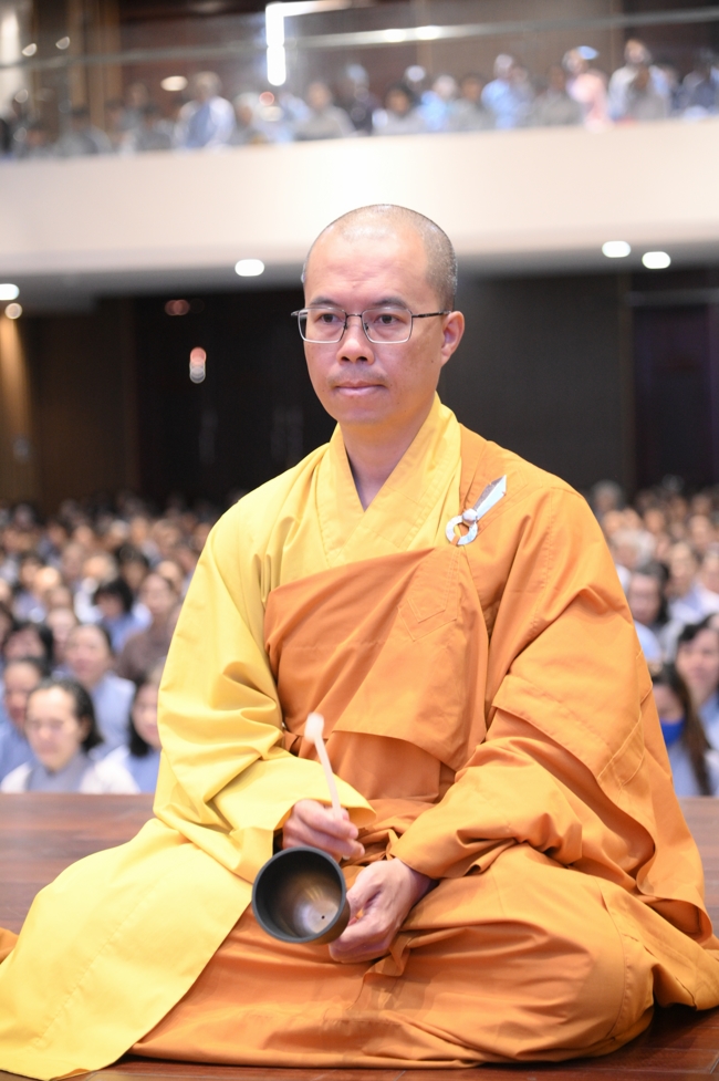KHÓA TU NIỆM PHẬT MỘT NGÀY | CHÙA HOẰNG PHÁP.