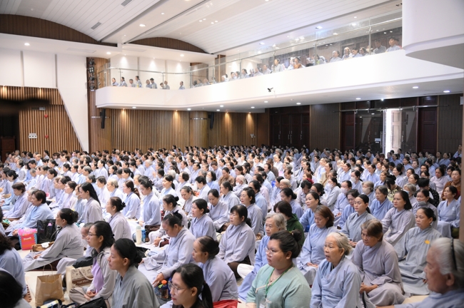 KHÓA TU NIỆM PHẬT MỘT NGÀY | CHÙA HOẰNG PHÁP.