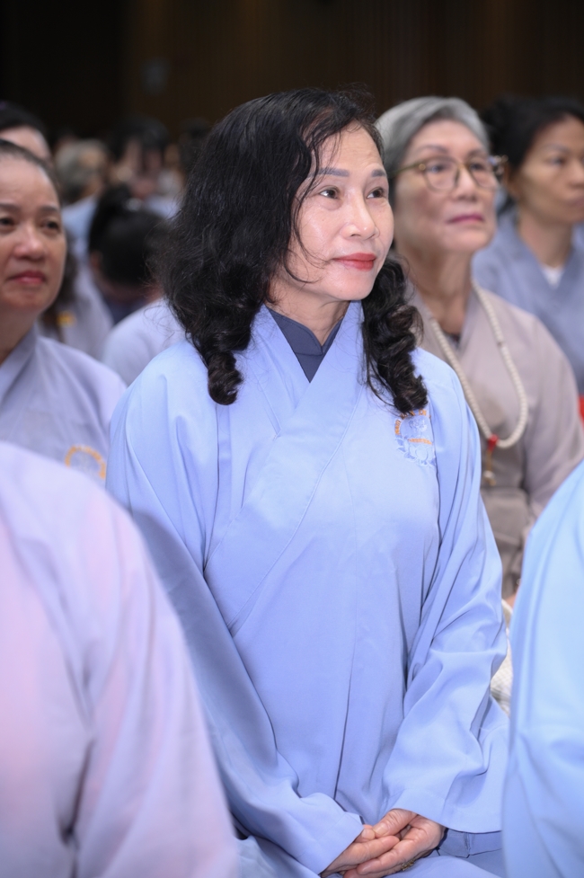 KHÓA TU NIỆM PHẬT MỘT NGÀY | CHÙA HOẰNG PHÁP.