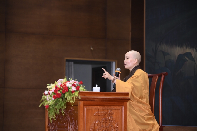 KHÓA TU NIỆM PHẬT MỘT NGÀY | CHÙA HOẰNG PHÁP.