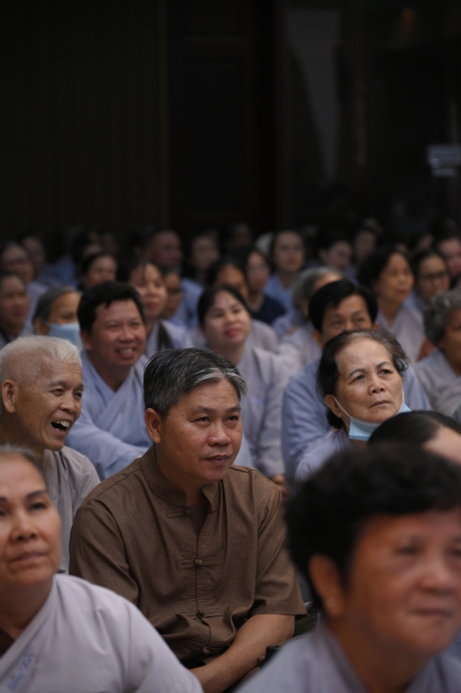 KHÓA TU NIỆM PHẬT MỘT NGÀY | CHÙA HOẰNG PHÁP.